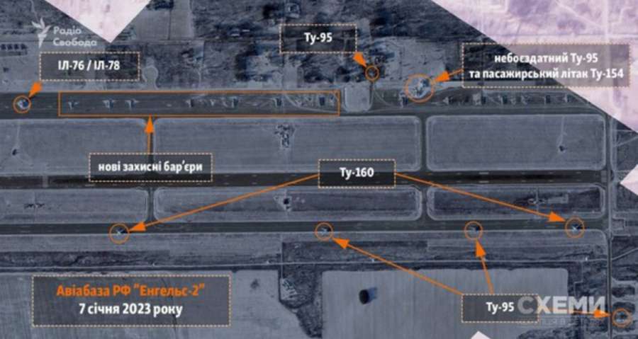 На аеродромі «Енгельс-2» в рф поменшало літаків і з’явились укріплення