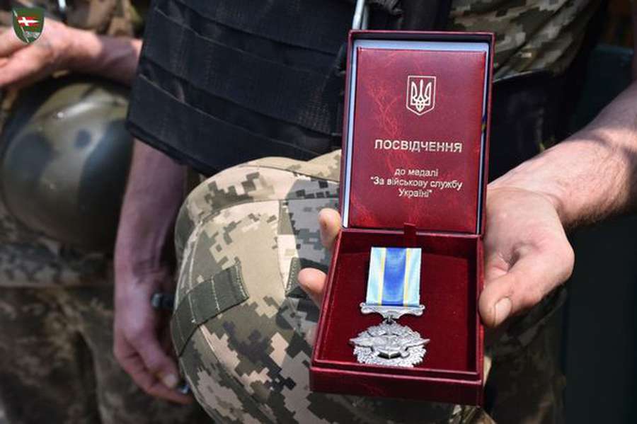Військовим Князівської бригади вручили нагороди на передовій (фото)