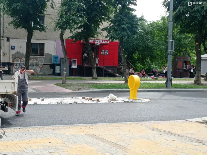 У Луцьку на Волі встановили нові дорожні знаки (фото)