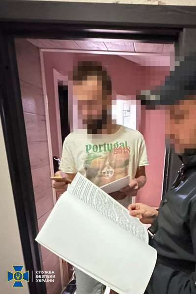Нардепу оголосили підозру за організацію незаконного виїзду «ухилянтів» за кордон (фото)