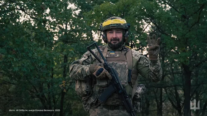 Виховав двох чемпіонів світу: у волинській бригаді служить важкоатлет Тренер