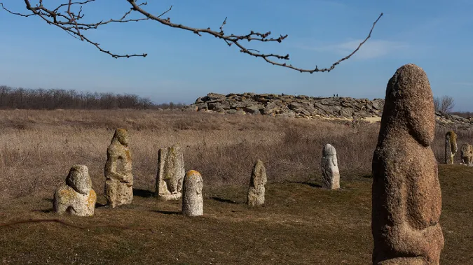 Окупанти вивезли до Криму викрадені експонати «Кам’яної могили» із Запорізької області