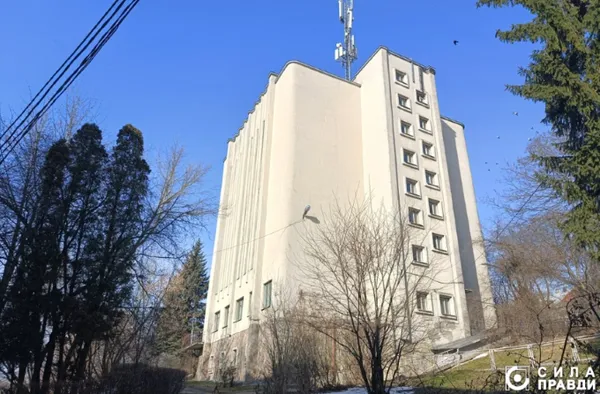 Будівля державного архіву на вулиці Глушець, 37а
