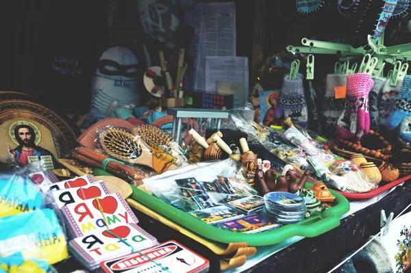 Що продають та чим частують лучан на ярмарку народних ремесел (фото)