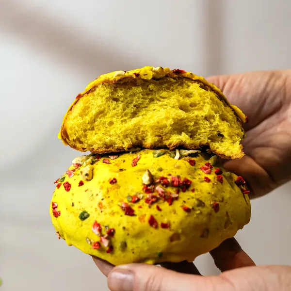 🐣 У «Сільпо» з'явилася нова радісна верхівка паски