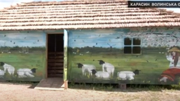 Розмальована ферма: в господарстві на Волині оригінально прикрасили будівлі (відео)