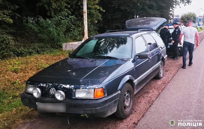 На Рівненщині чоловік вкрав у військового авто та втік на Волинь (фото)