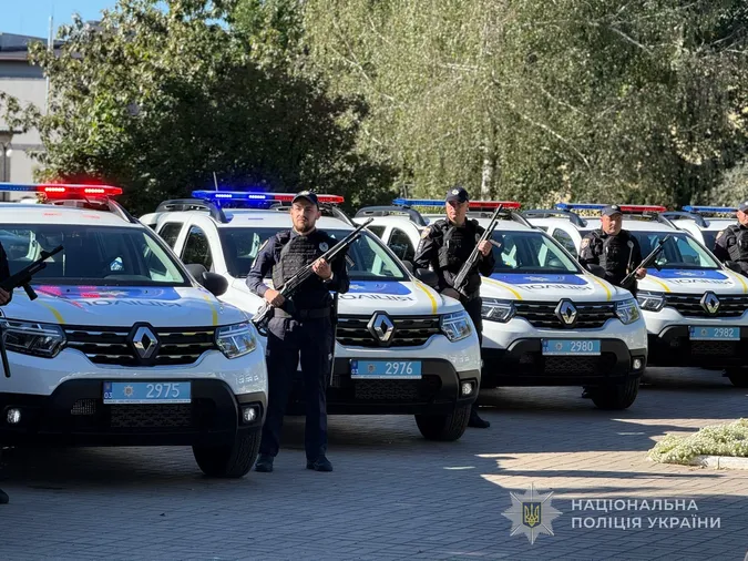 На Камінь-Каширщині розпочали службу ще 13 поліцейських офіцерів громад (фото, відео)