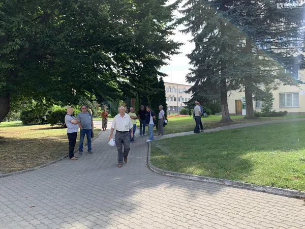 У Луцьку повідомили про замінування міської ради – усіх евакуювали (фото)