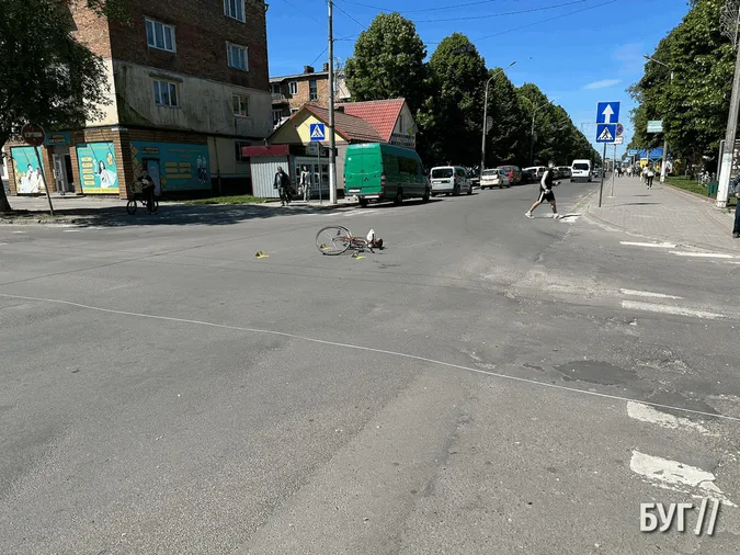 У Нововолинську на перехресті збили велосипедиста (фото)