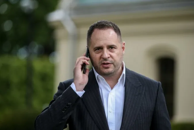 У Єрмака підтвердили коронавірус