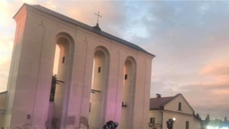 Артпроменад: як біля костелу святих Петра і Павла у Луцьку звучали скрипки (фото, відео)
