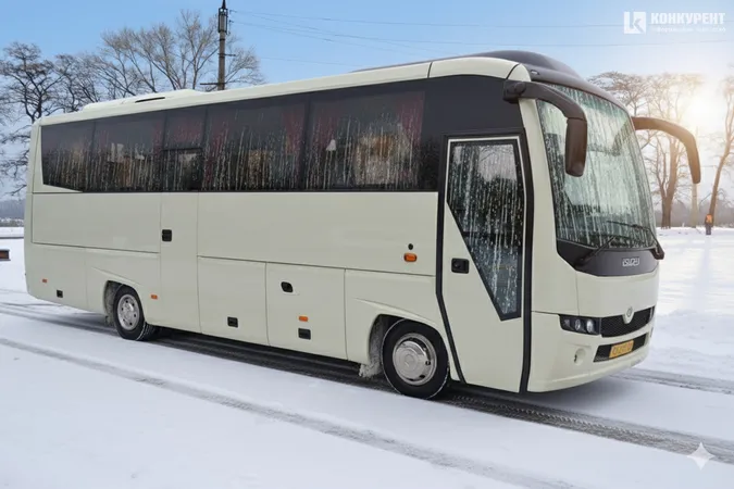 Дощ у салоні: чому волиняни мокнуть в автобусі «Луцьк - Рівне» (відео)