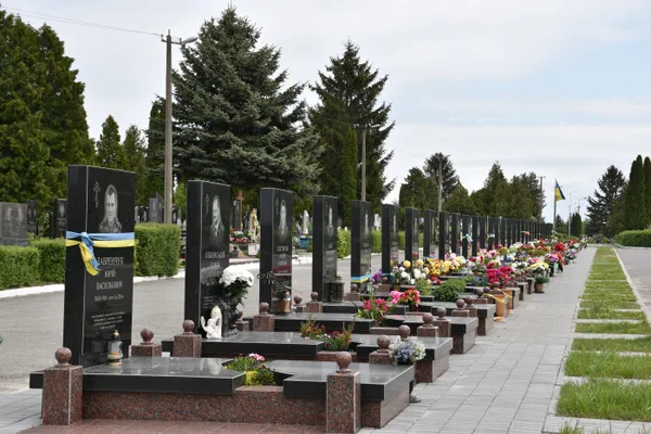 У Луцьку вшанували військових, які загинули в зоні АТО і ООС