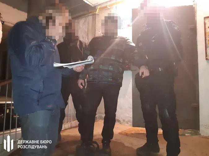 Волинський поліцейський вимагав 6000 доларів хабаря (фото)