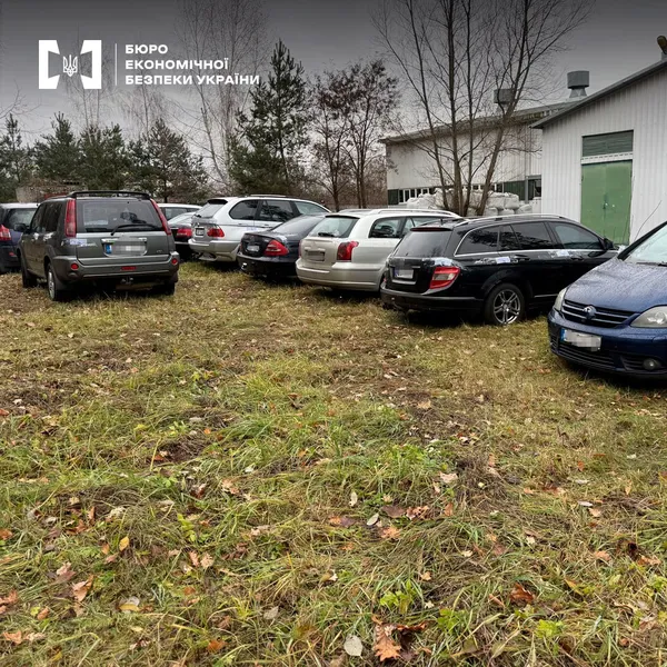 Ввезли і продали понад 700 авто: на Львівщині викрили псевдоблагодійників (фото)