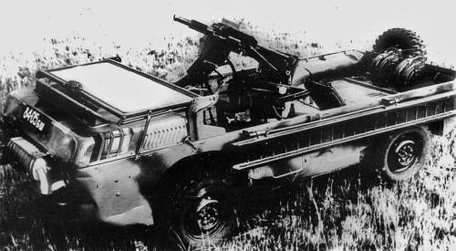 ЛуАЗ-967, обладнаний кулеметом