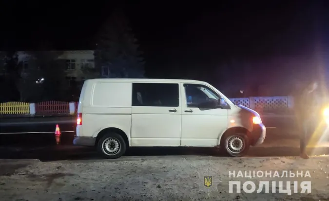 Аварія на Волині: жінка каже, що її збив автомобіль