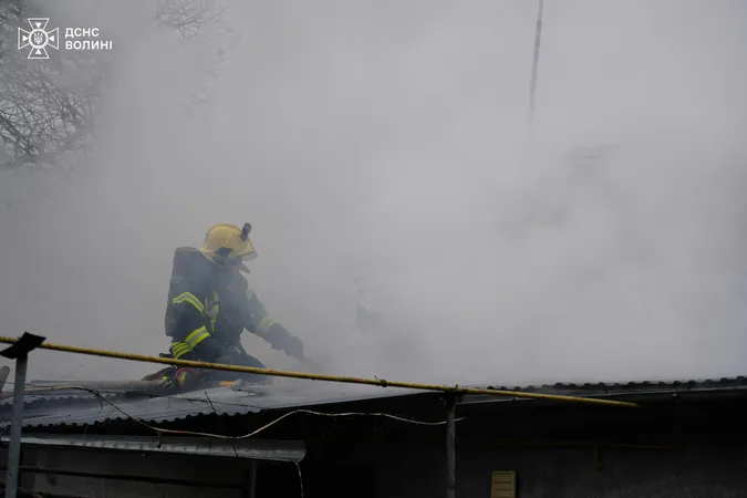 Під Луцьком горів житловий будинок (фото)