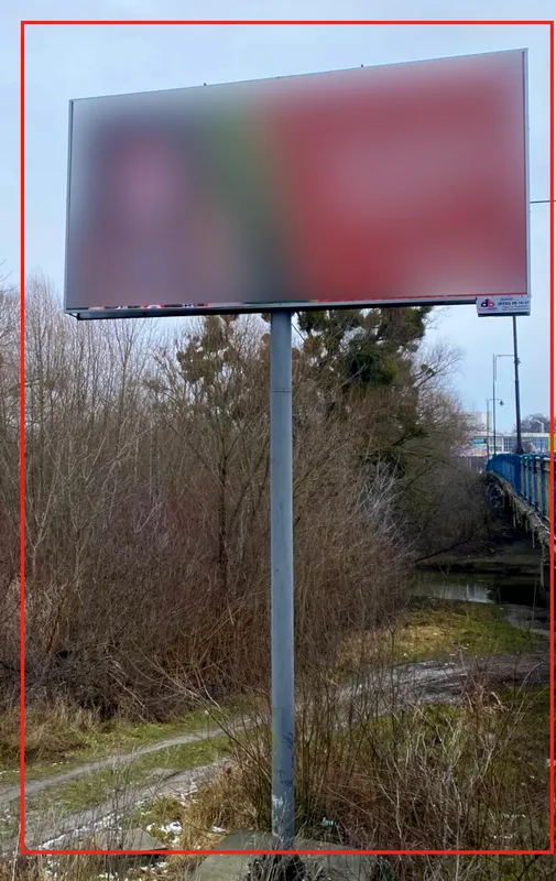У Луцьку зносять рекламні борди підприємців-боржників (фото)