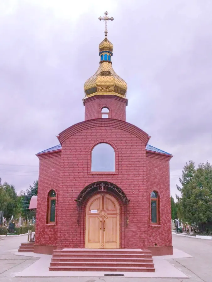 На луцькому кладовищі освятять храм 