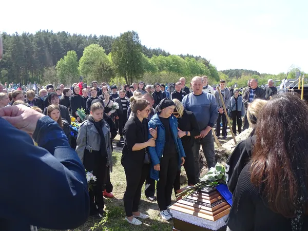 На Волині попрощалися із молодим захисником Дмитром Євсюком (фото)