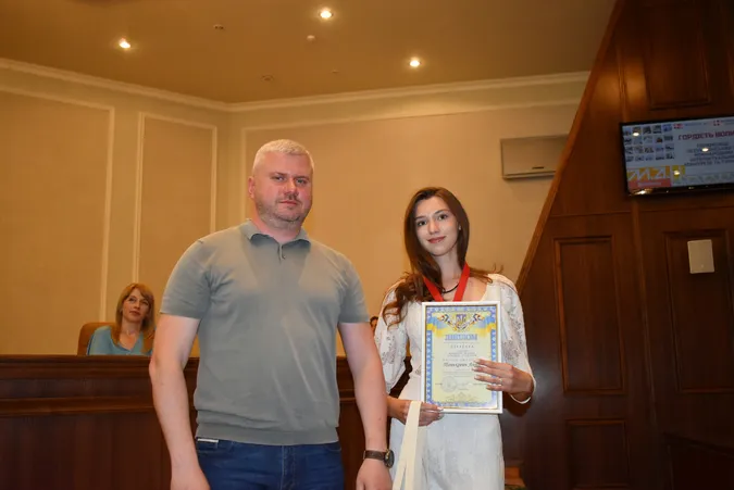 Гордість Волині: в Луцьку нагородили юних інтелектуалів та їхніх наставників