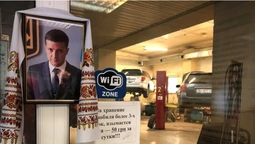 Із рушником: в одному з одеських СТО повісили портрет президента Зеленського (фото)