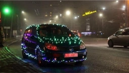 У Луцьку їздить «новорічне» авто на польських бляхах (фото)