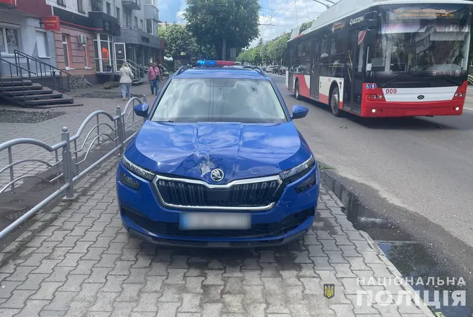 У Луцьку зіткнулися Skoda і Opel – постраждала 16-річна дівчина (фото)