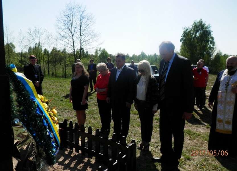 Українці і поляки разом вшанували пам'ять загиблих під час Волинської трагедії