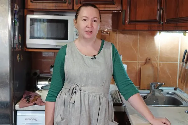 Лучанка варить 10 сортів сиру вдома на кухні (фото, відео)