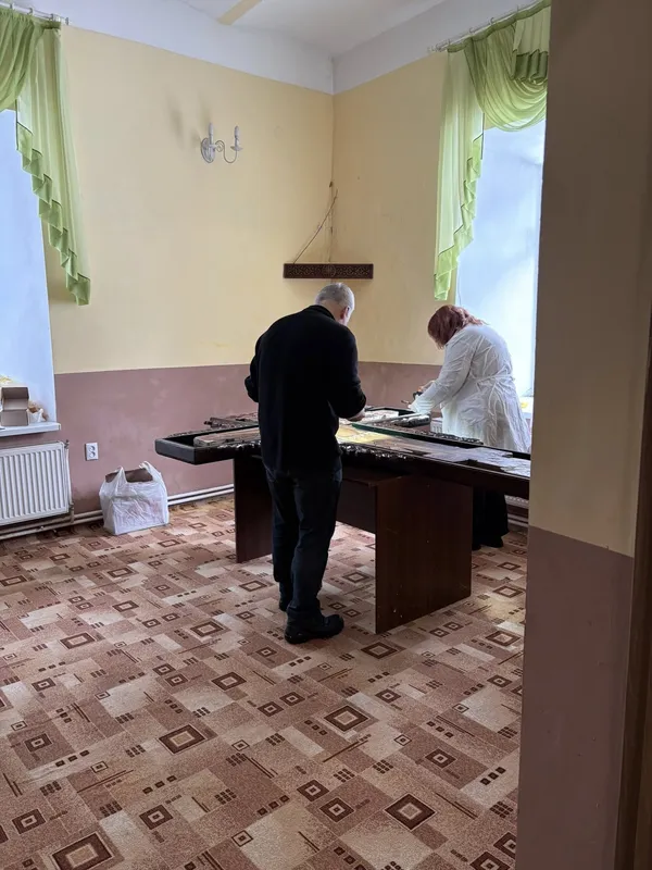 На Волині врятували унікальне «Розп’яття» від плісняви та руйнування (фото, відео)