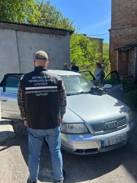 Волинянин продавав автівки, які завозив «для потреб ЗСУ» (фото)