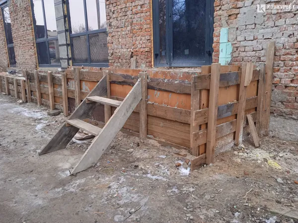 Реконструкція «Берізки» в центрі Луцька: у міськраді з'ясовують, чи законно (фото)