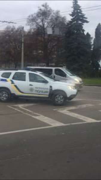 ДТП у Луцьку: дорогу не поділили таксі і бус (відео)