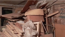 Лучанка влаштувала стихійне звалище у підвалі (фото)