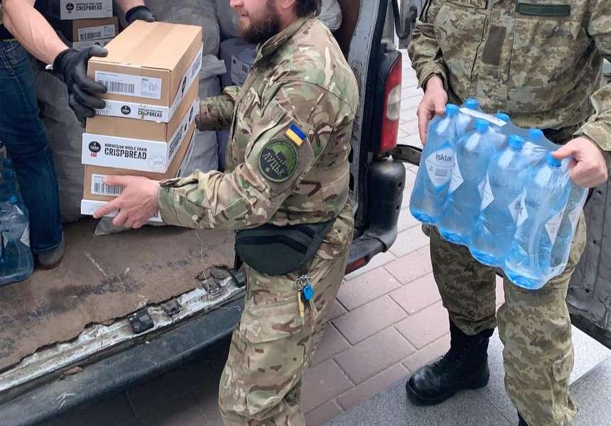 За тиждень волонтерський центр у Луцьку відправив майже 12 тонн допомоги (фото)