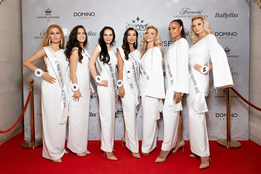 Учасниця проєкту Холостяк перемогла на Міс Україна Всесвіт 2021 (фото, відео)