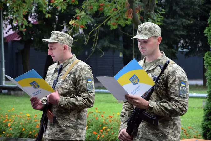 У Луцьку склали військову присягу прикордонники-новобранці (фото)