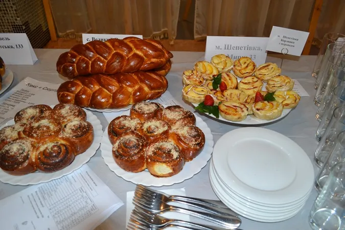 У Луцьку змагалися кулінари і пекарі «Нашого краю» 