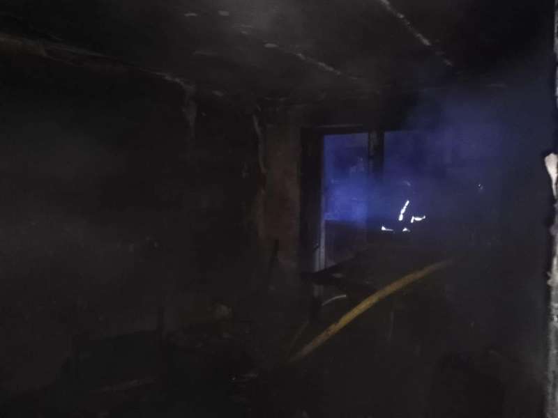 Пожежа в Ковелі: з будинку евакуювали 15 людей, двоє отруїлися (фото)