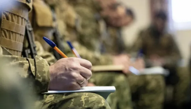 Ветерани зможуть викладати студентам загальну військову підготовку, – МОН