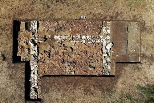 У Греції археологи розкопали легендарний храм Посейдона (фото)