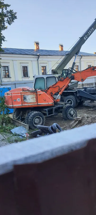 Луцька влада вбиває туристичний потенціал Старого міста, – депутат про залиті бетоном підземелля (фото)