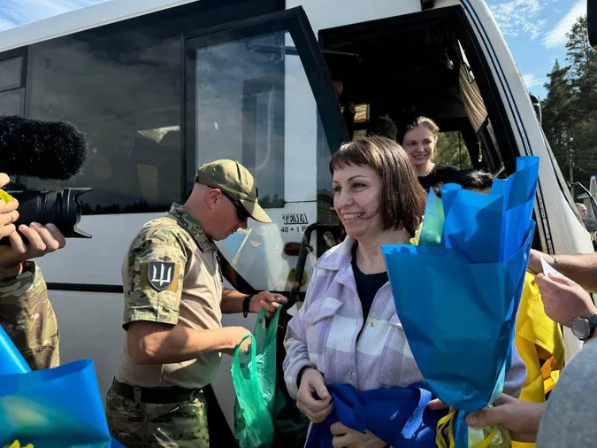З полону повернули 49 українців та українок (фото)
