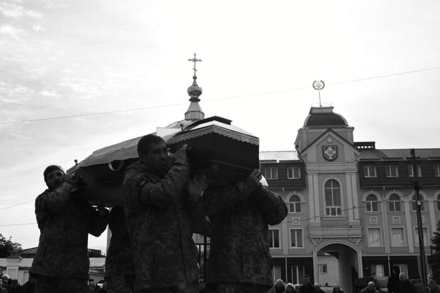У Луцьку попрощалися з Олексієм Масуровим і Богданом Ніколайчуком (фото)