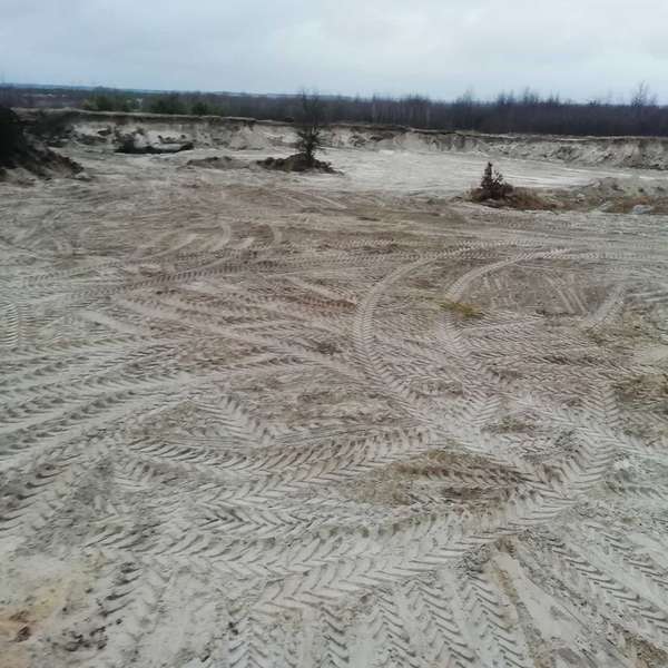 242 мільйона збитків: на Камінь-Каширщині незаконно добували пісок  (фото)