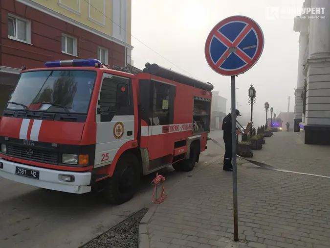 Біля управління міграційної служби на Волині – пожежники: що сталося (фото)