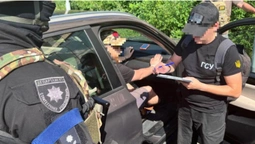 Продавав бронежилети: силовики затримали експосадовця, добровольця ТрО (фото)
